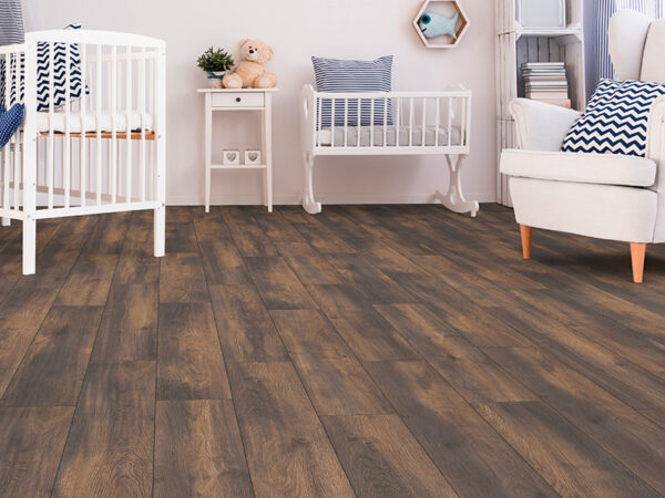 PENTHOUSE PLANK ELBA OAK LAMINATE FLOORING AC5