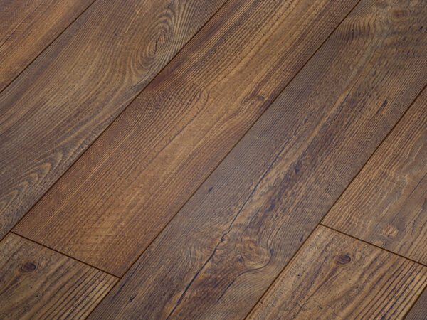 MAMMUT LONG PLANK MOUNTAIN PINE NATURE LAMINATE FLOORING AC5 - Image 2