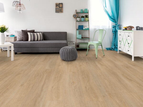 ROBUSTO PLANK PREMIUM OAK LIGHT LAMINATE FLOORING AC5