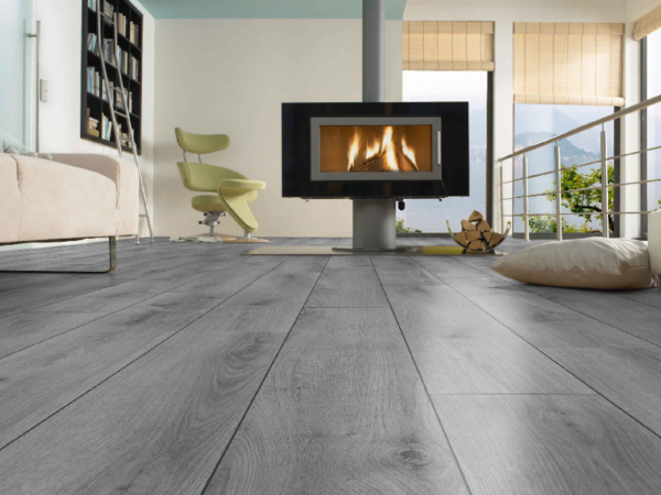 ROBUSTO PLANK SUMMER OAK GREY LAMINATE FLOORING AC5